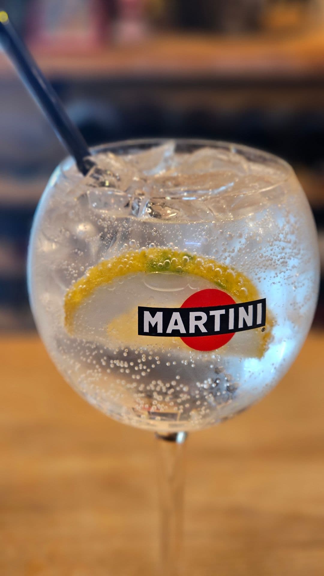 GIN TONIC