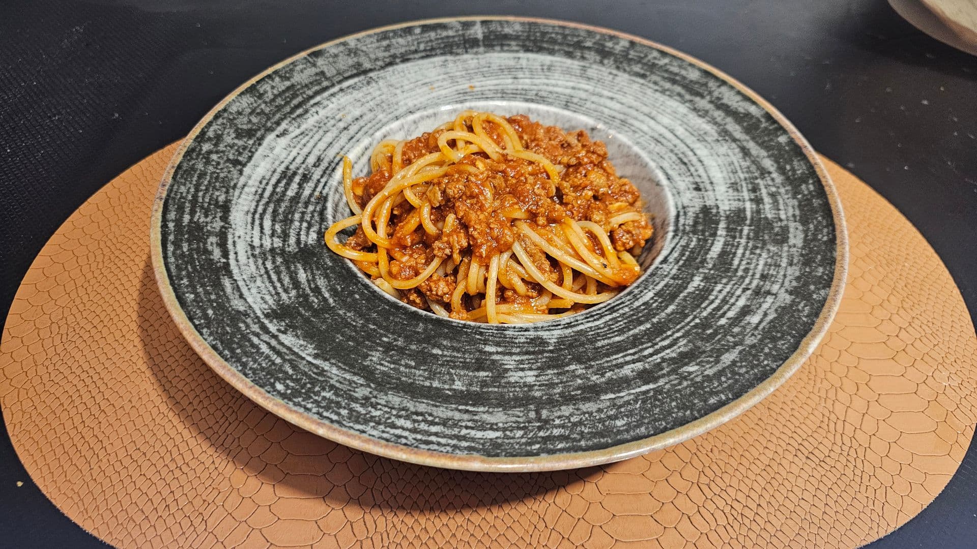 SPAGHETTI BOLOGNESE